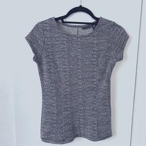 Tahari XS black and white cap sleeve professional blouse